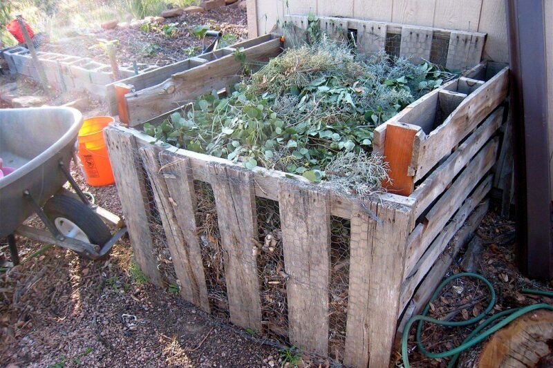Hot vs Cold Composting: Which Breaks Down Faster?